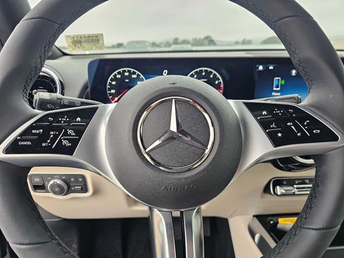 New 2026 Mercedes-Benz GLB 250 image 22