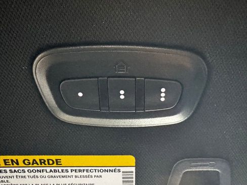 Used 2024 Jeep Grand Cherokee Overland w/ Luxury Tech Group IV AWD/4WD image 19