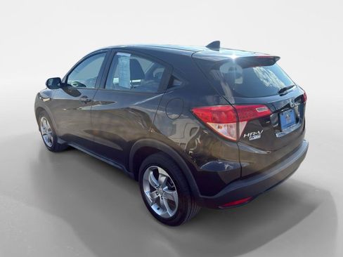 Used 2018 Honda HR-V LX image 4
