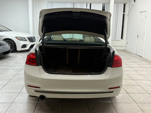 Used 2018 BMW 328d xDrive Sedan image 19