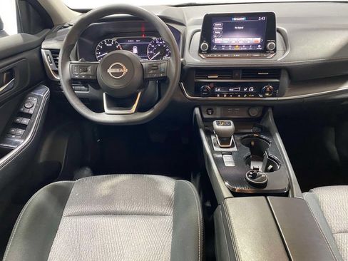 Used 2024 Nissan Rogue SV AWD/4WD image 10