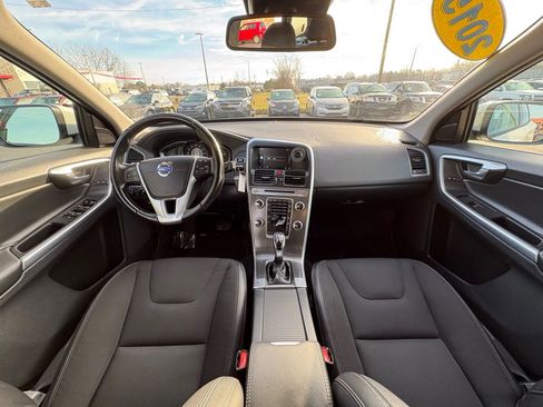 Used 2015 Volvo XC60 T5 image 12