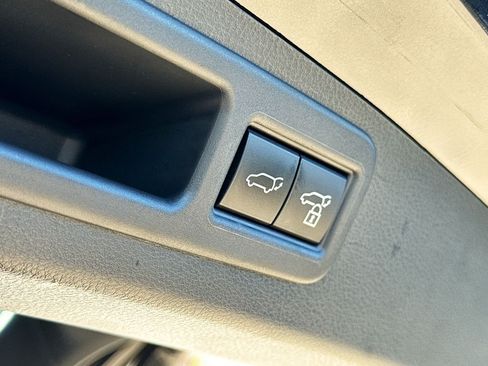 Used 2023 Lexus RX 350 w/ Accessory Package (2T) AWD/4WD image 36