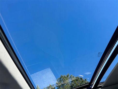 Used 2021 GMC Yukon XL Denali image 26