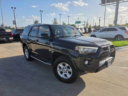 Used 2016 Toyota 4Runner SR5 Premium AWD/4WD image 4