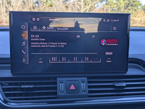 Used 2024 Audi SQ5 Premium Plus w/ Premium Plus Package image 12