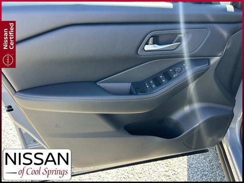 Certified 2026 Nissan Rogue SV FWD image 18