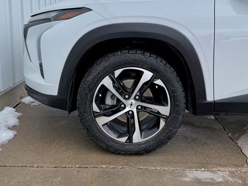 Used 2024 Chevrolet Trax RS w/ Driver Confidence Package image 34