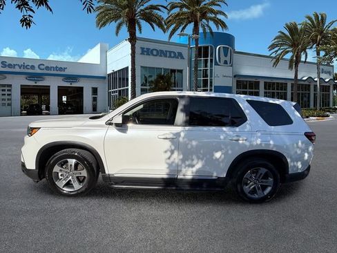 Used 2024 Honda Pilot EX-L image 5