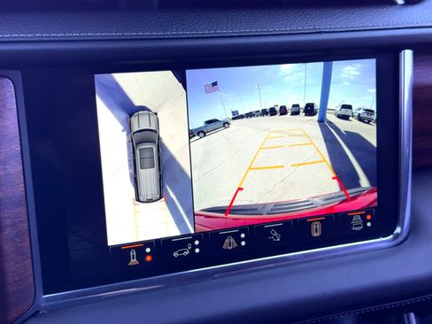 Used 2023 GMC Yukon Denali Ultimate image 34