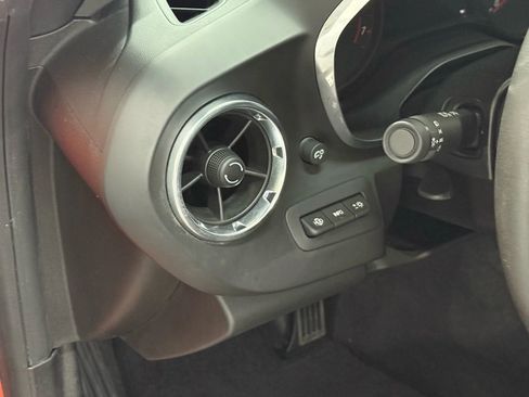 Used 2020 Chevrolet Camaro ZL1 image 29