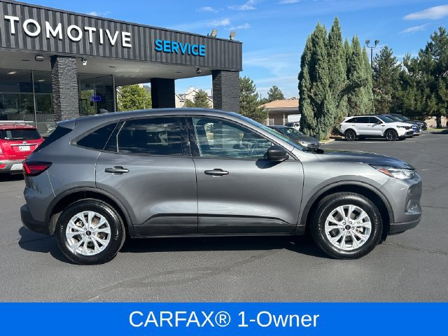 Used 2025 Ford Escape Active AWD/4WD image 2