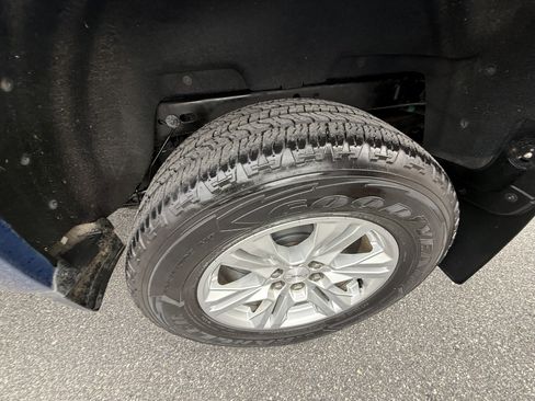 Used 2019 GMC Canyon SLE w/ Driver Alert Package image 35