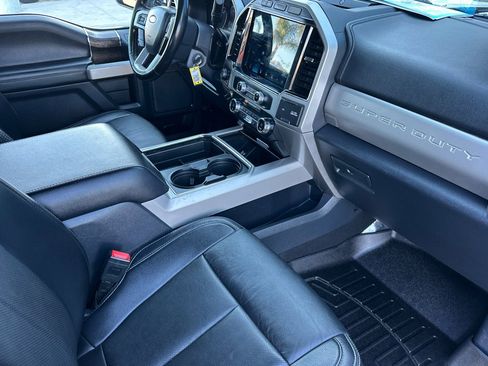 Used 2022 Ford F250 Lariat w/ Lariat Value Package image 19