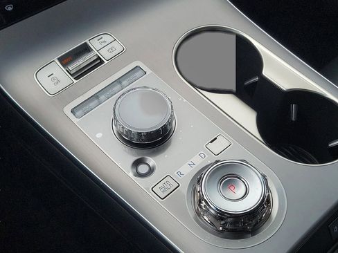 New 2026 Genesis GV70 2.5T Advanced AWD/4WD image 15