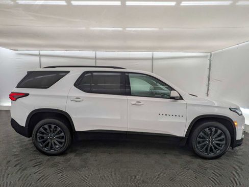 Used 2023 Chevrolet Traverse RS image 7