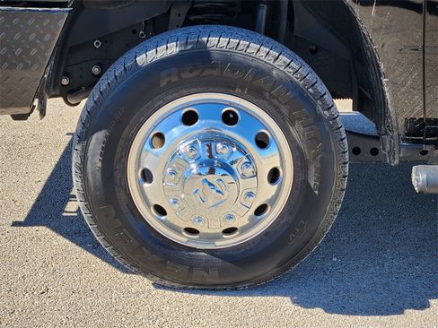 Used 2025 RAM 3500 Tradesman image 10