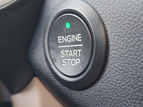 Certified 2020 Ford Escape SEL image 24