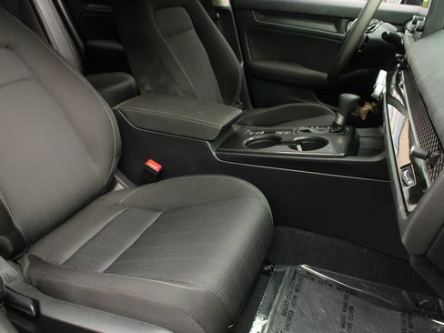 Used 2025 Honda Civic LX image 27