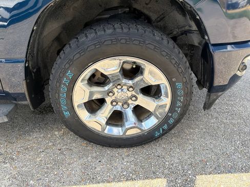 Used 2020 RAM 1500 Big Horn AWD/4WD image 24