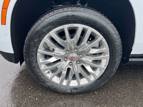 New 2026 GMC Yukon XL Denali w/ Sun & Power Step Package image 18