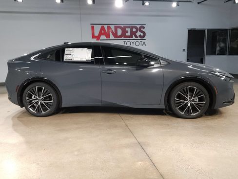 New 2026 Toyota Prius XLE FWD image 8