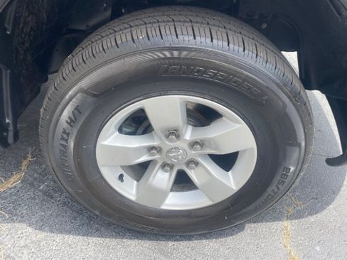 Used 2019 RAM 1500 Express AWD/4WD image 21