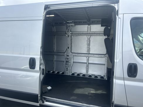 Used 2021 RAM ProMaster 3500 w/ Convenience Group image 9