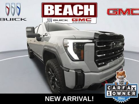 Used 2024 GMC Sierra 2500 AT4 w/ Technology Package AWD/4WD image 1