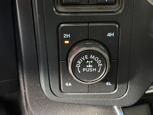Used 2025 Ford F150 Raptor AWD/4WD image 22