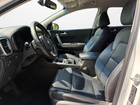 Used 2017 Kia Sportage EX FWD image 11