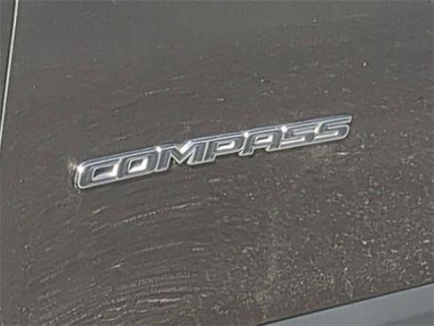 Certified 2019 Jeep Compass Limited image 12