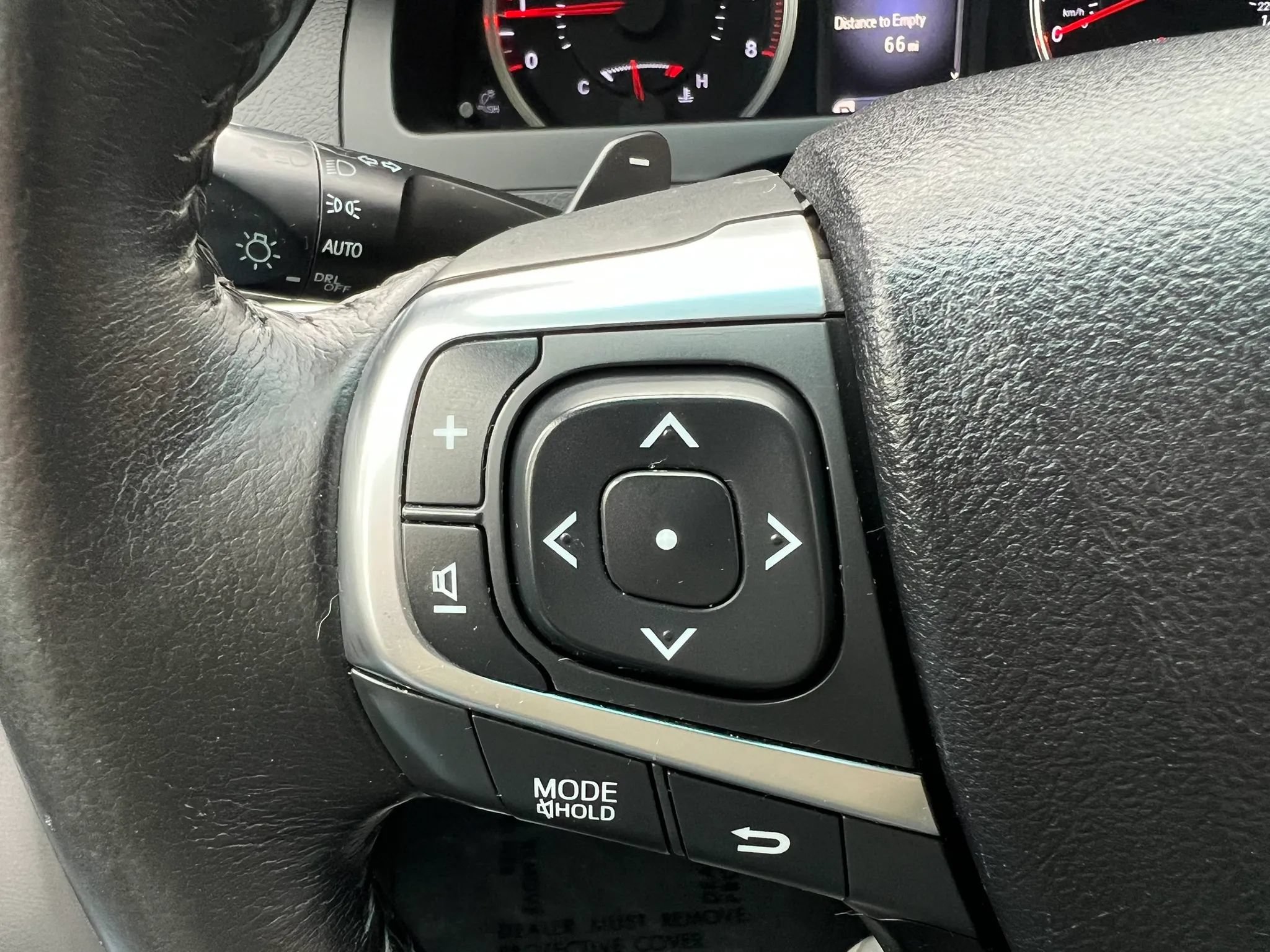 Used 2015 Toyota Camry SE FWD image 21