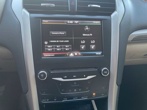 Used 2013 Ford Fusion SE image 22