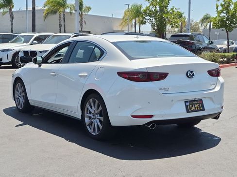 Used 2019 MAZDA MAZDA3 AWD Sedan w/ Preferred Package image 8