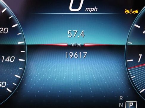 Used 2023 Mercedes-Benz E 450 Coupe image 7