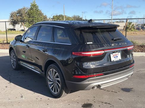 Used 2023 Lincoln Corsair Reserve w/ Equipment Group 202A image 6