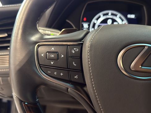 Used 2023 Lexus LS 500 AWD w/ Luxury Package image 27