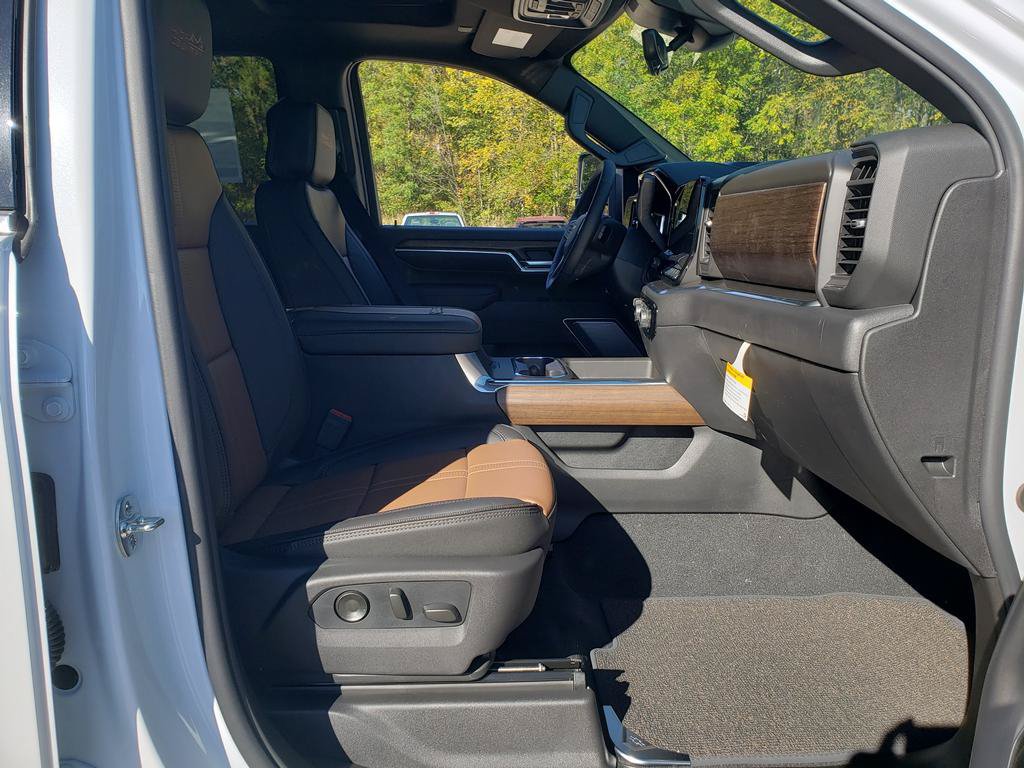 New 2026 Chevrolet Silverado 2500 High Country w/ Technology Package AWD/4WD image 23
