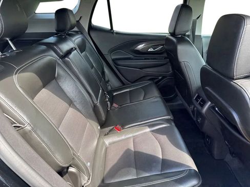 Used 2024 GMC Terrain SLT AWD/4WD image 30