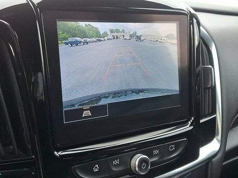 Used 2023 Chevrolet Traverse LT AWD/4WD image 4