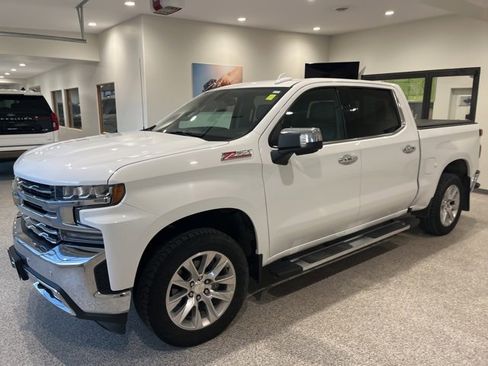 Used 2019 Chevrolet Silverado 1500 LTZ w/ LTZ Plus Package image 3