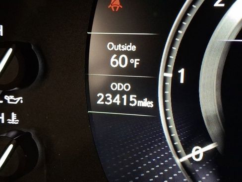 Used 2024 Lexus LX 600 4WD w/ Luxury Package image 16