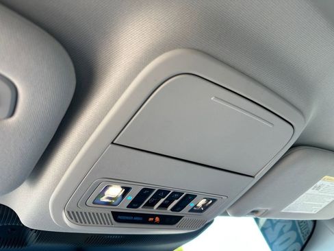 Certified 2025 Ford Explorer Platinum w/ Ultimate Package image 25