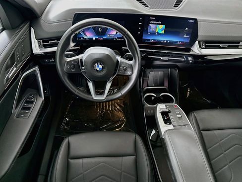 Used 2026 BMW X2 xDrive28i AWD/4WD image 17