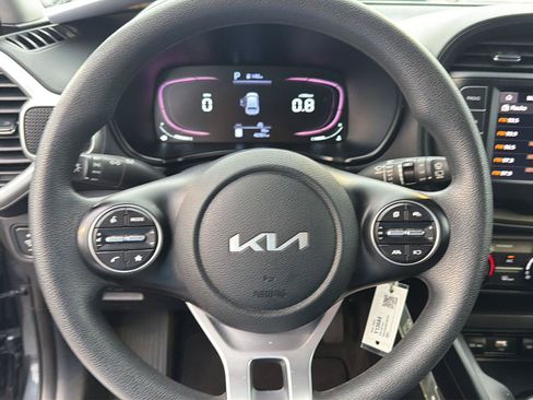 Used 2024 Kia Soul LX w/ Option Group 015 FWD image 19