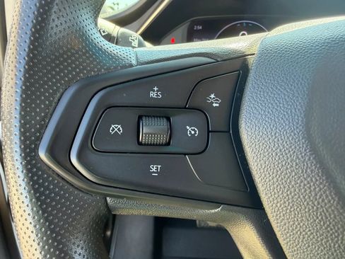 Used 2022 Chevrolet Bolt LT FWD image 14