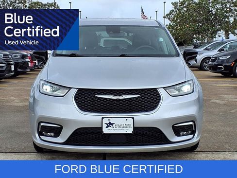 Used 2024 Chrysler Pacifica Touring-L FWD image 6