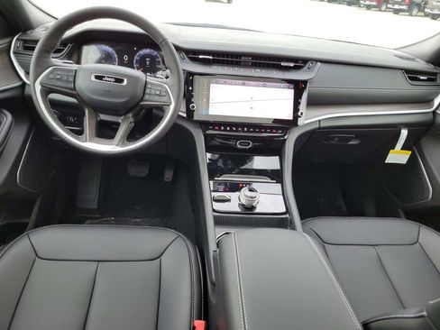 New 2026 Jeep Grand Cherokee L Limited w/ Limited Altitude Package AWD/4WD image 3