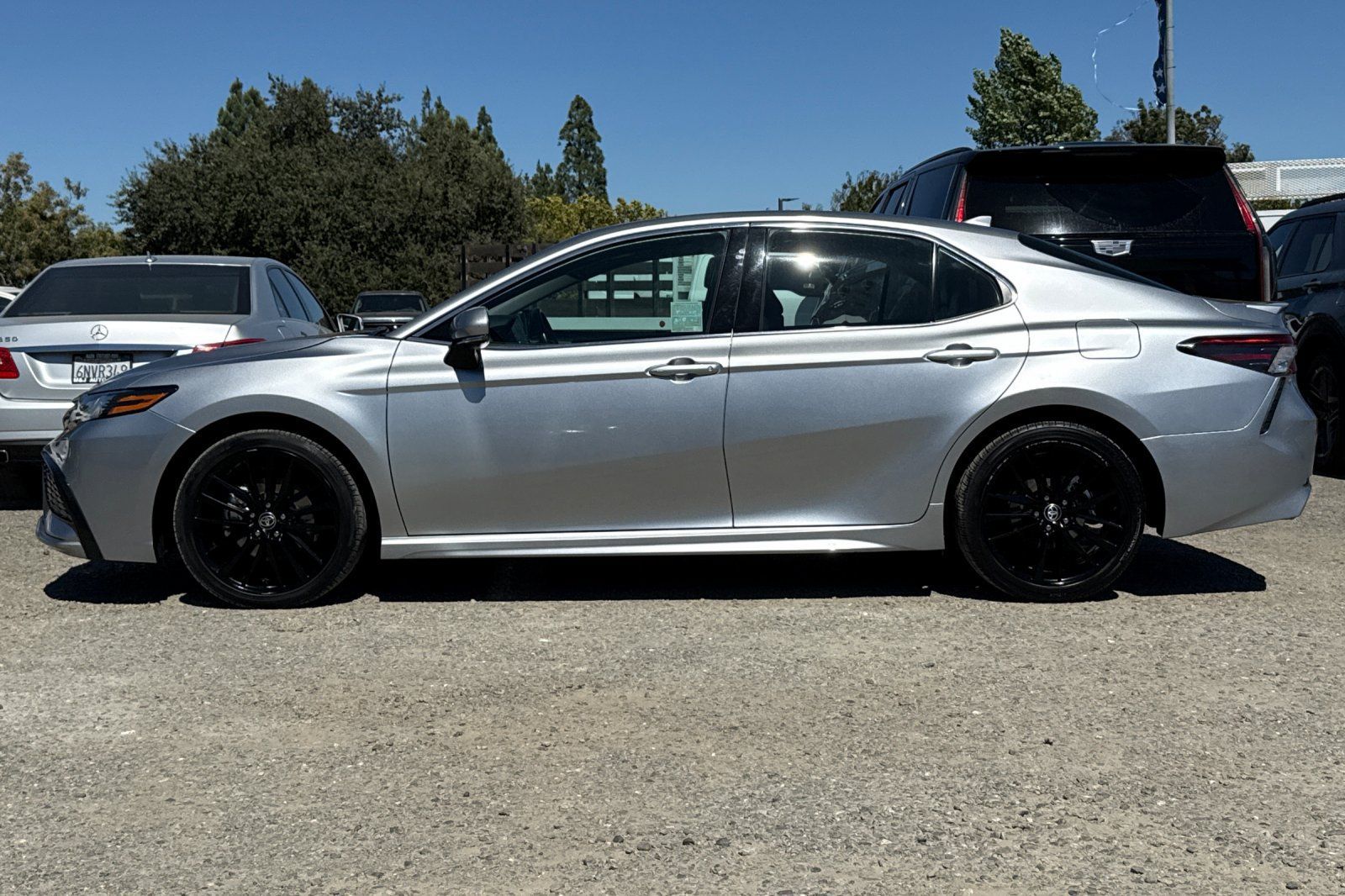 Used 2024 Toyota Camry XSE FWD image 7